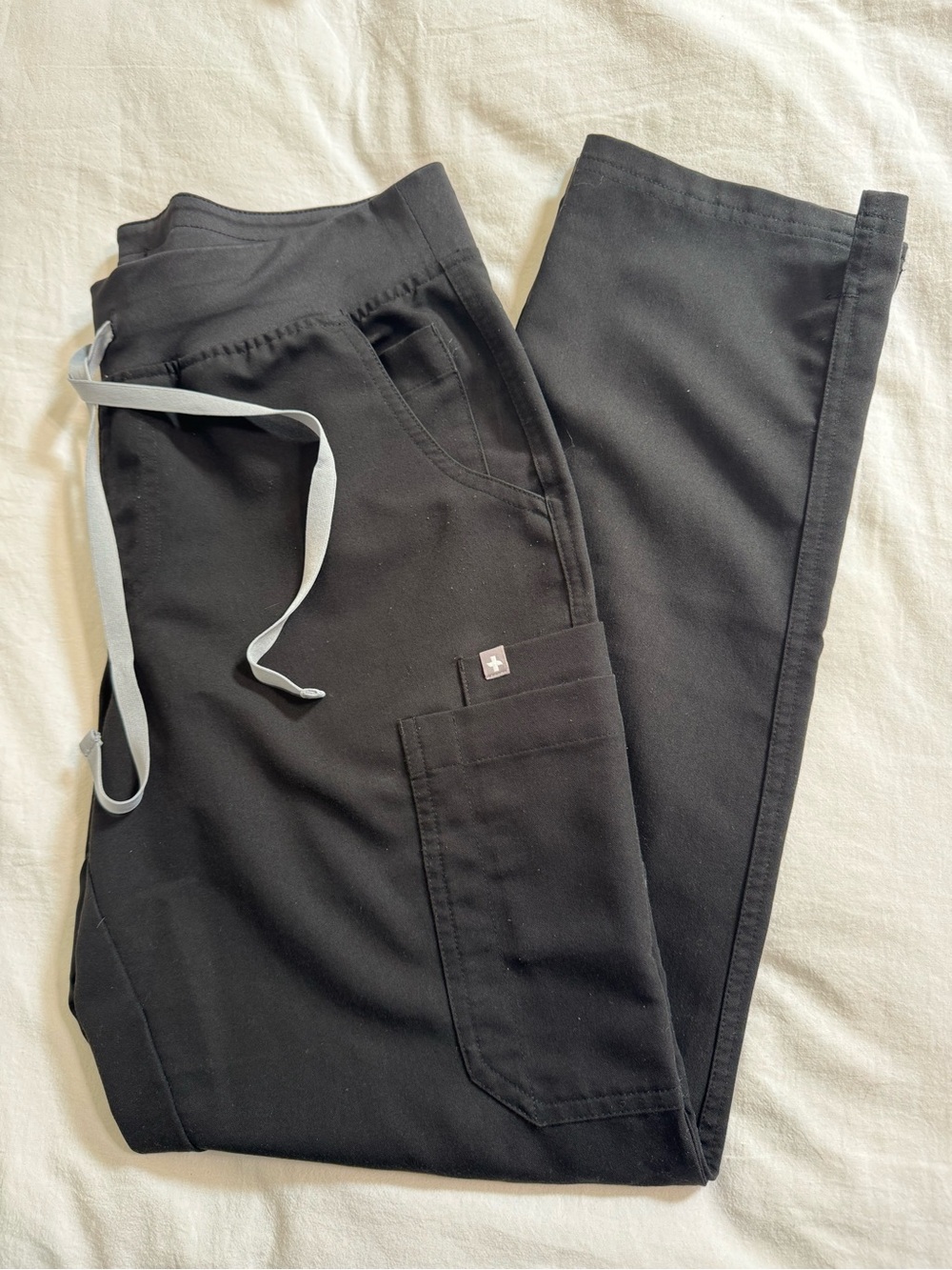 Women’s M FIGS Black Yola Scrub Pant